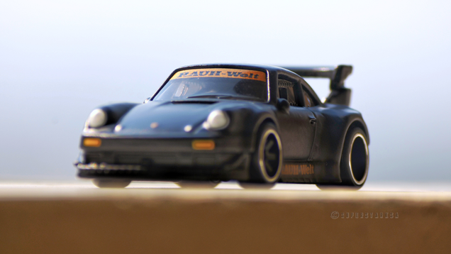 Illustration for article titled Teutonic Tuesday: RAUH-Welt Begriff 930 Turbo Up Close